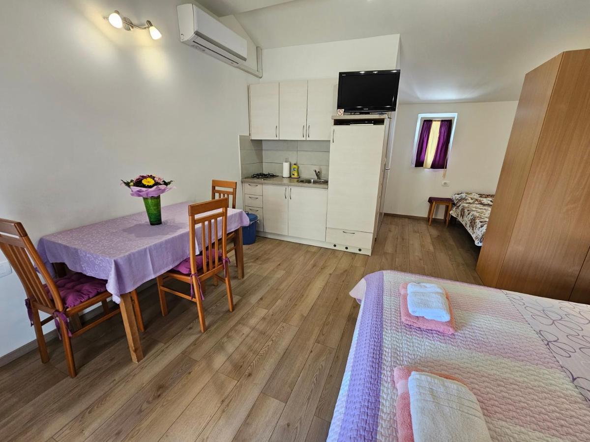 Apartments La Pergola روفينج المظهر الخارجي الصورة