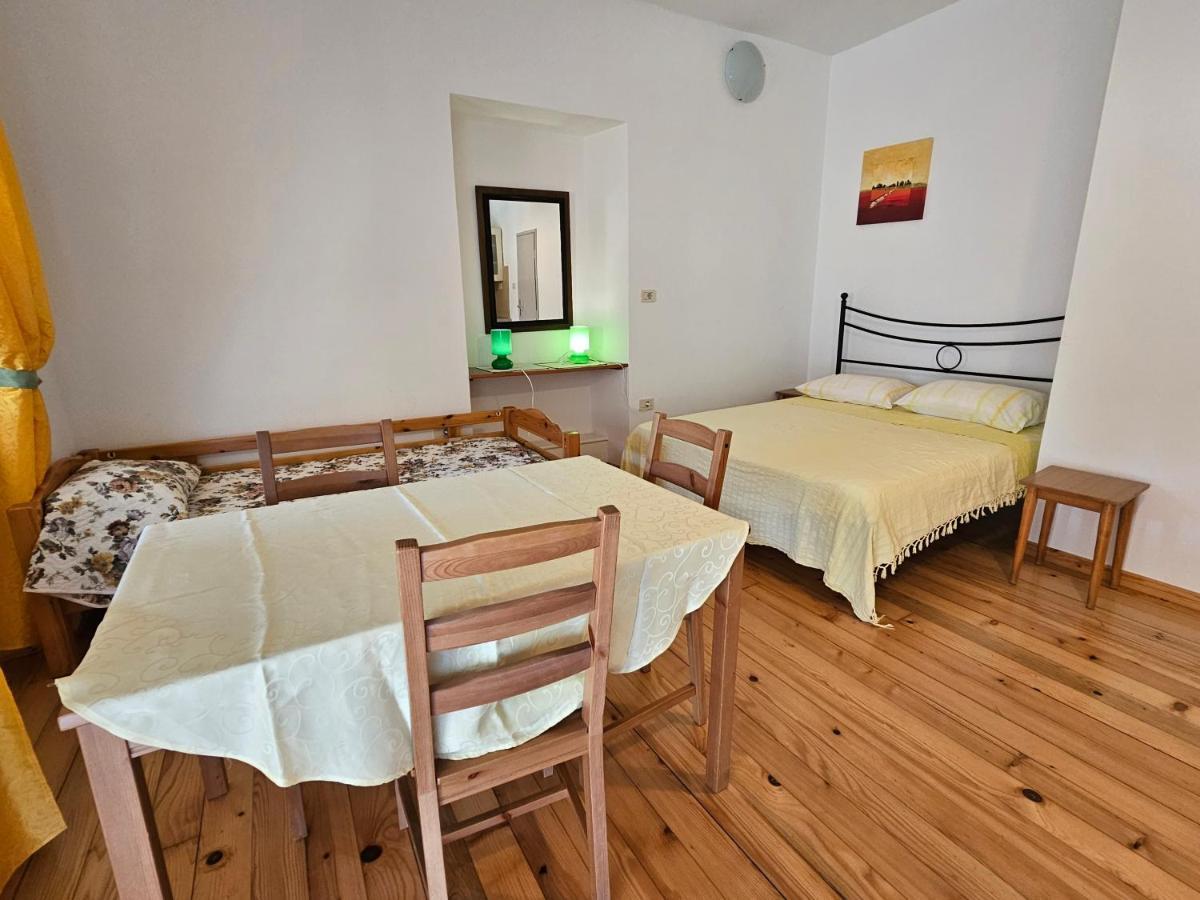 Apartments La Pergola روفينج المظهر الخارجي الصورة