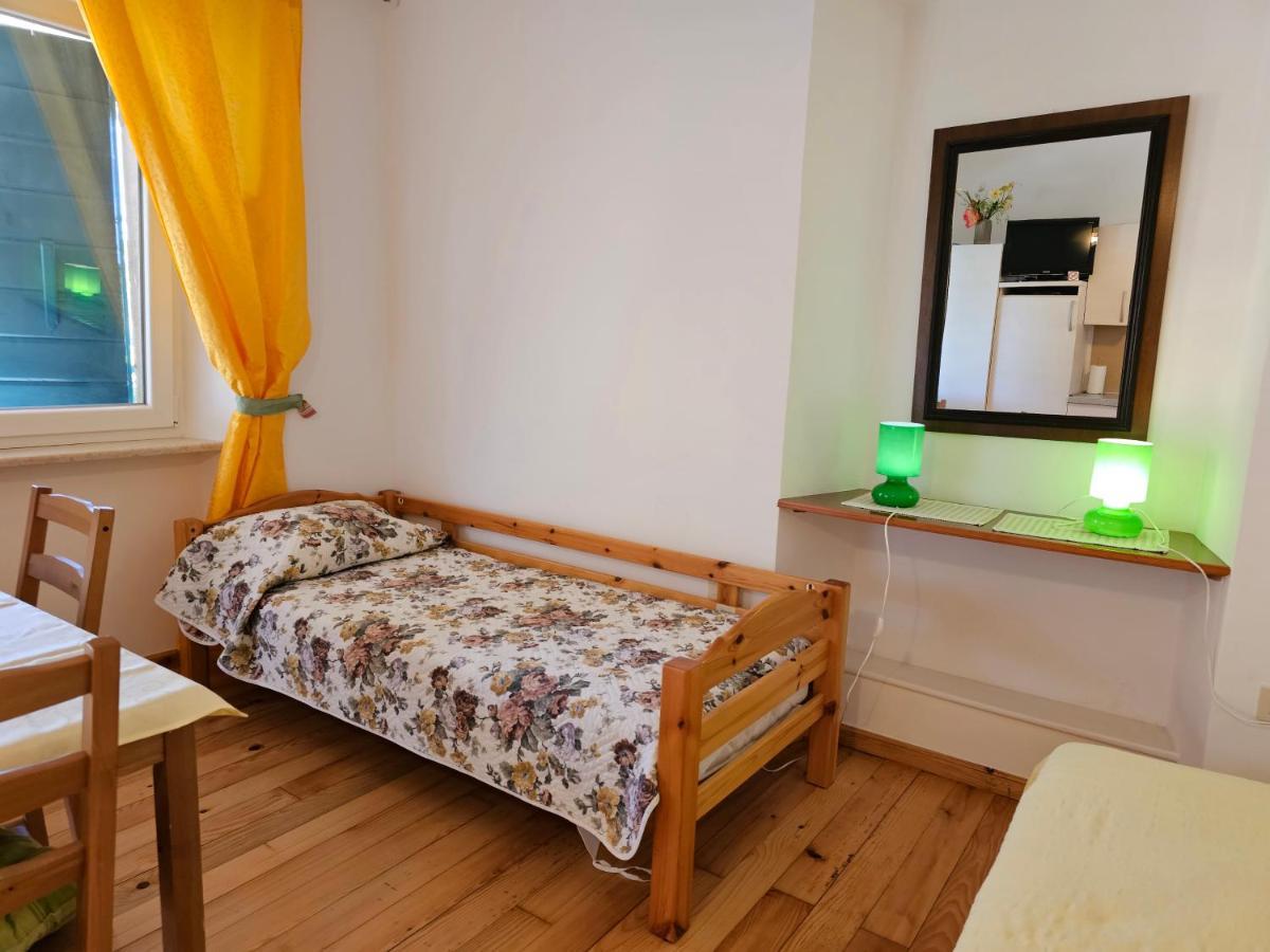 Apartments La Pergola روفينج المظهر الخارجي الصورة