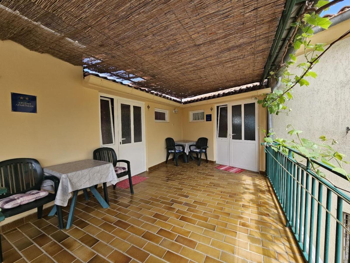 Apartments La Pergola روفينج المظهر الخارجي الصورة
